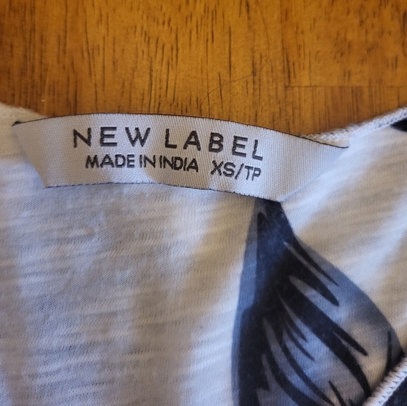 Floral Graphic T-Shirt - Picture 5 of 6